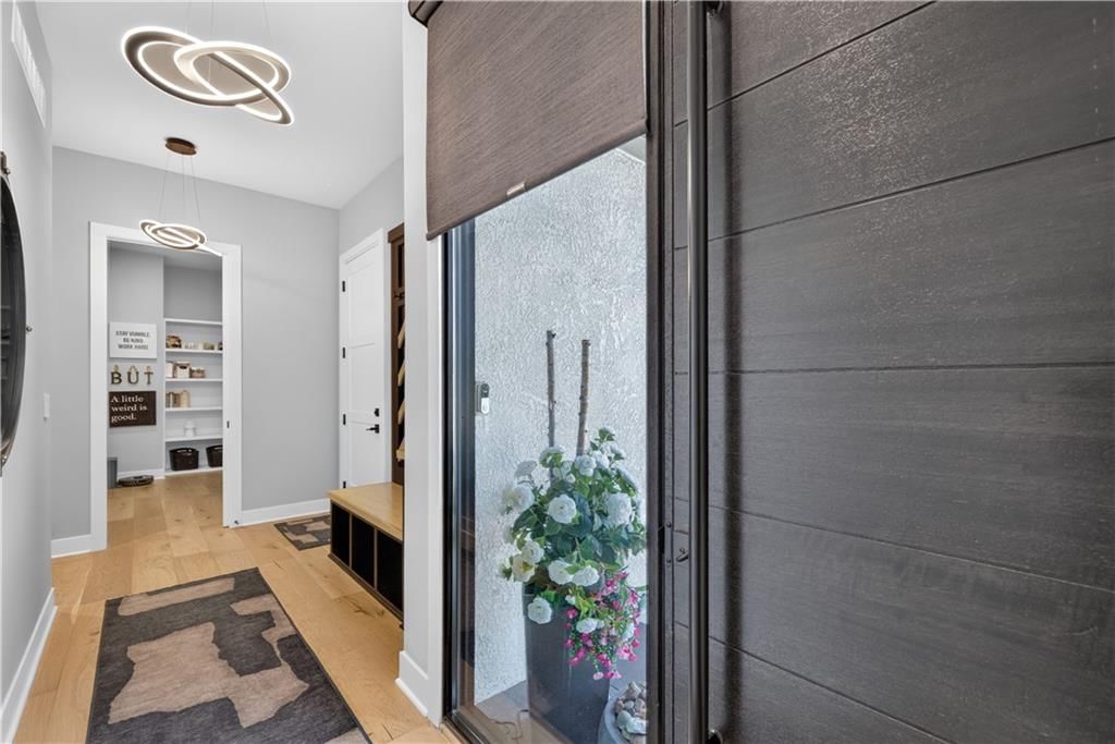 17329 Larsen Street — photo 41