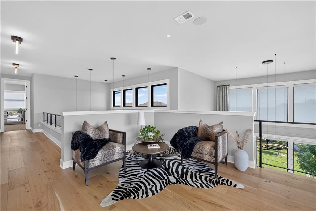 17329 Larsen Street — photo 48