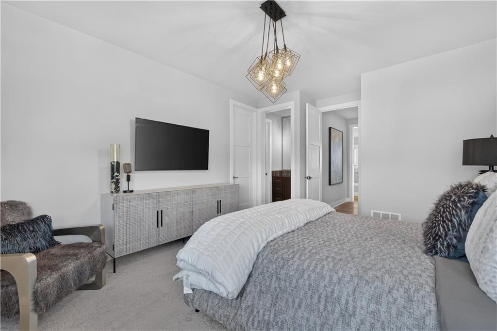 17329 Larsen Street — photo 54