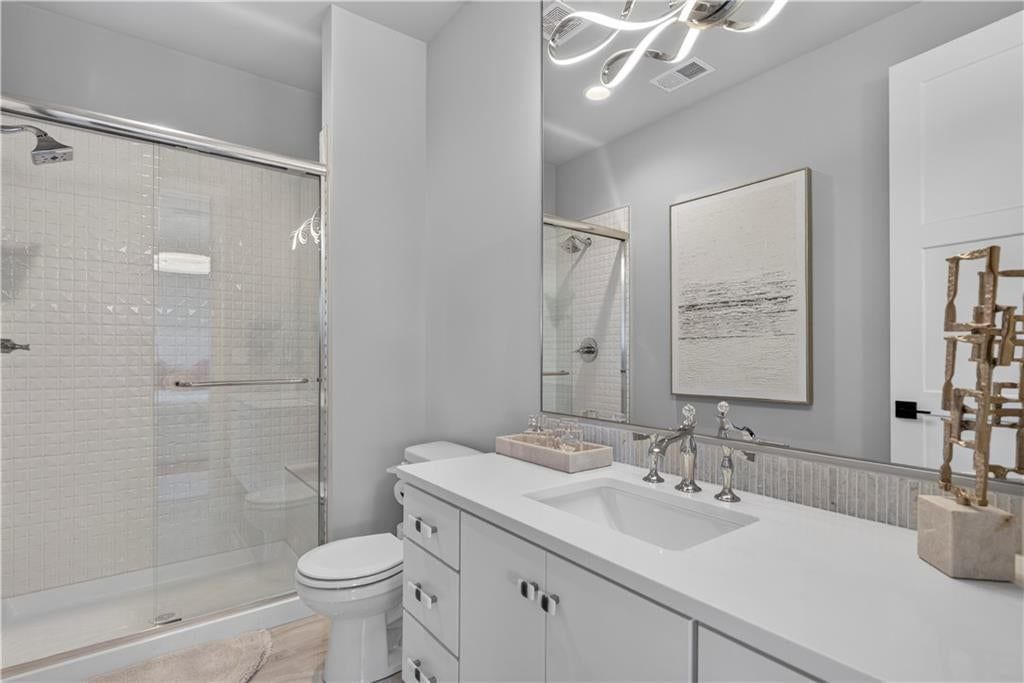 17329 Larsen Street — photo 60