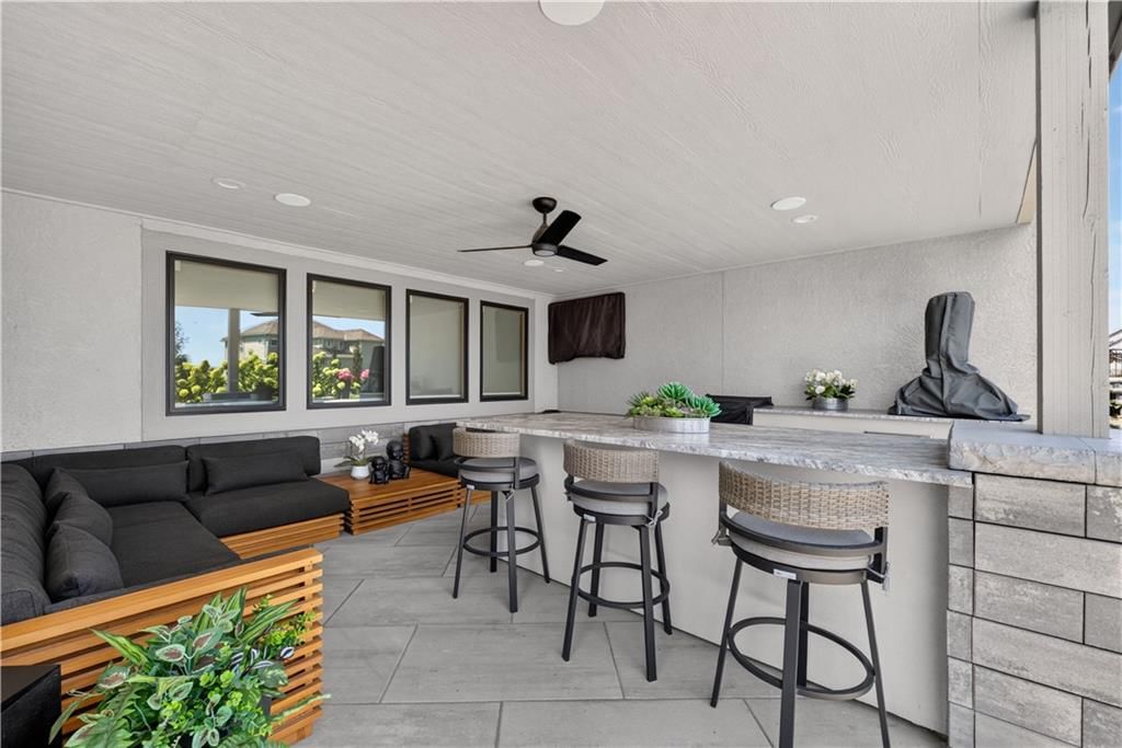 17329 Larsen Street — photo 67