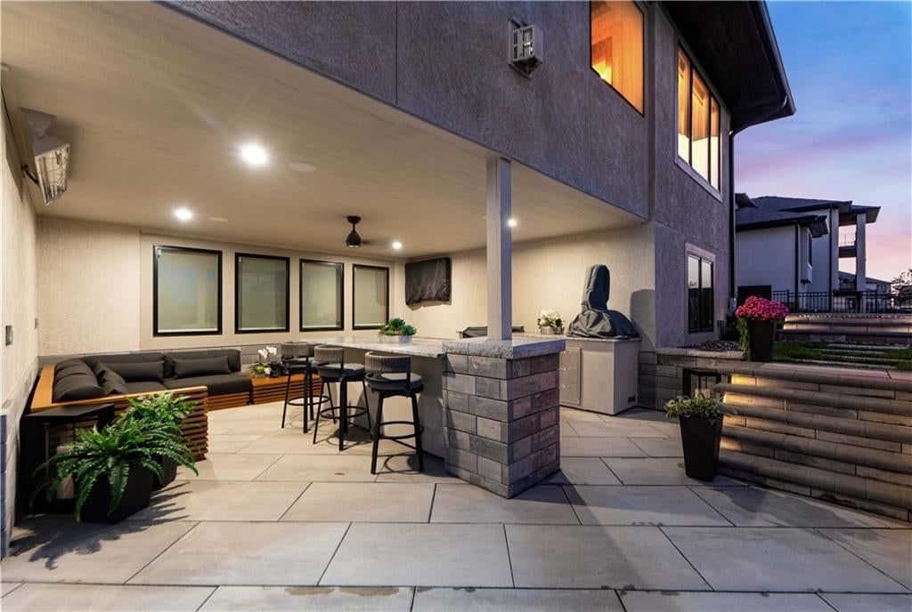 17329 Larsen Street — photo 71
