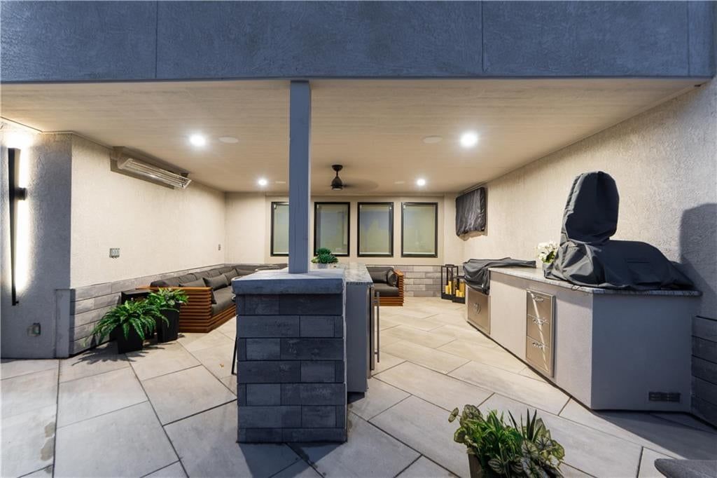 17329 Larsen Street — photo 72