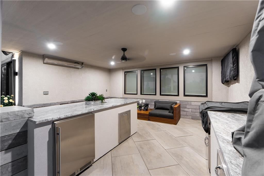 17329 Larsen Street — photo 73