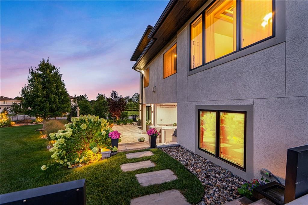 17329 Larsen Street — photo 77