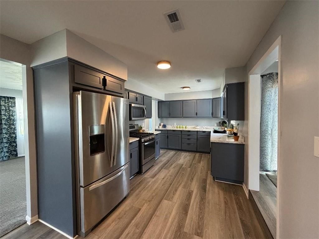 5757 S Mead Avenue — photo 10