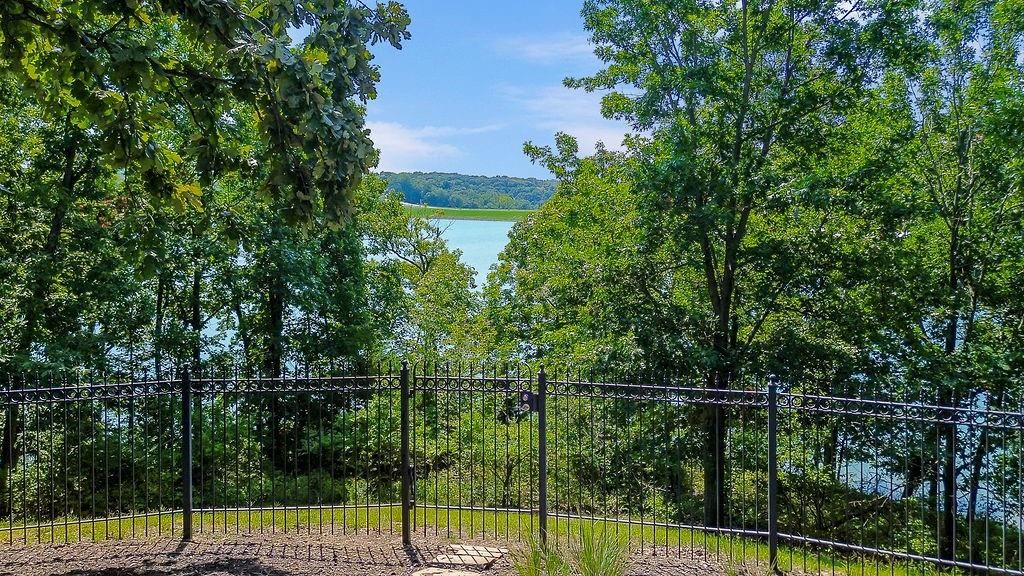 6006 Westshore Court — photo 88