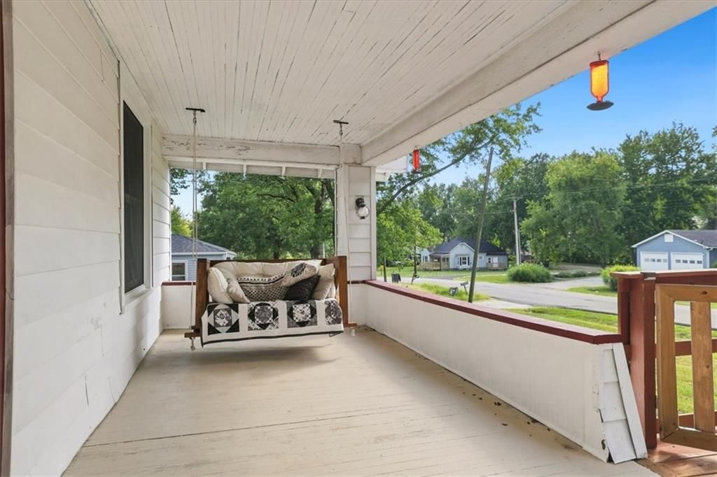 209 Maple Street — photo 3