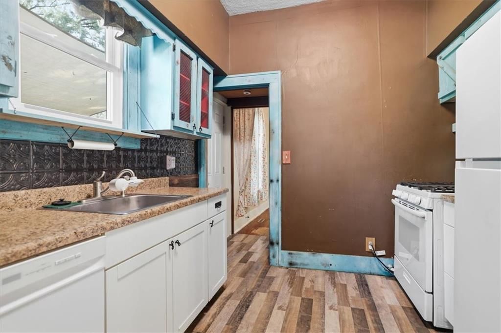 209 Maple Street — photo 8