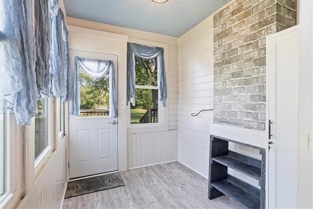 209 Maple Street — photo 10