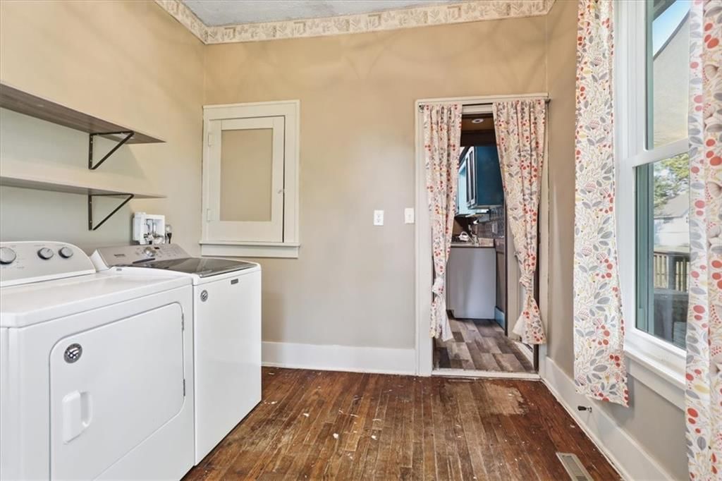 209 Maple Street — photo 12