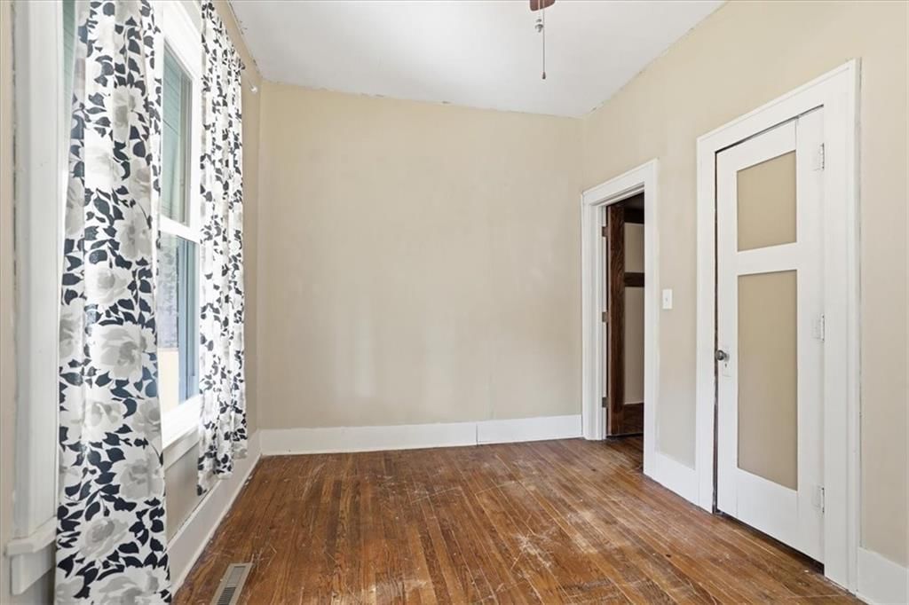 209 Maple Street — photo 14