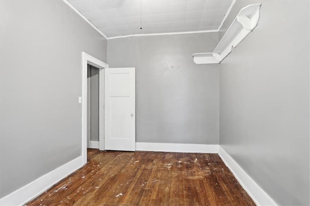 209 Maple Street — photo 17