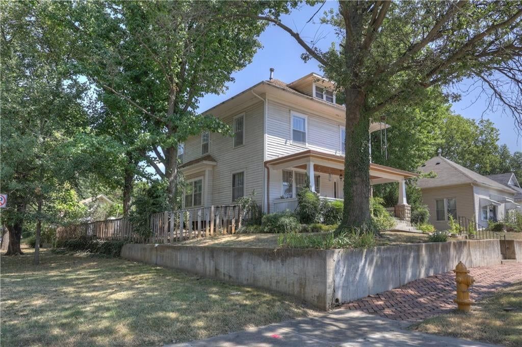 124 W Monroe Street — photo 4