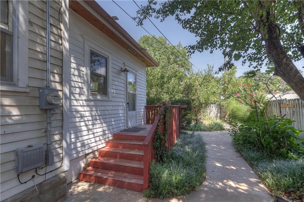 124 W Monroe Street — photo 9
