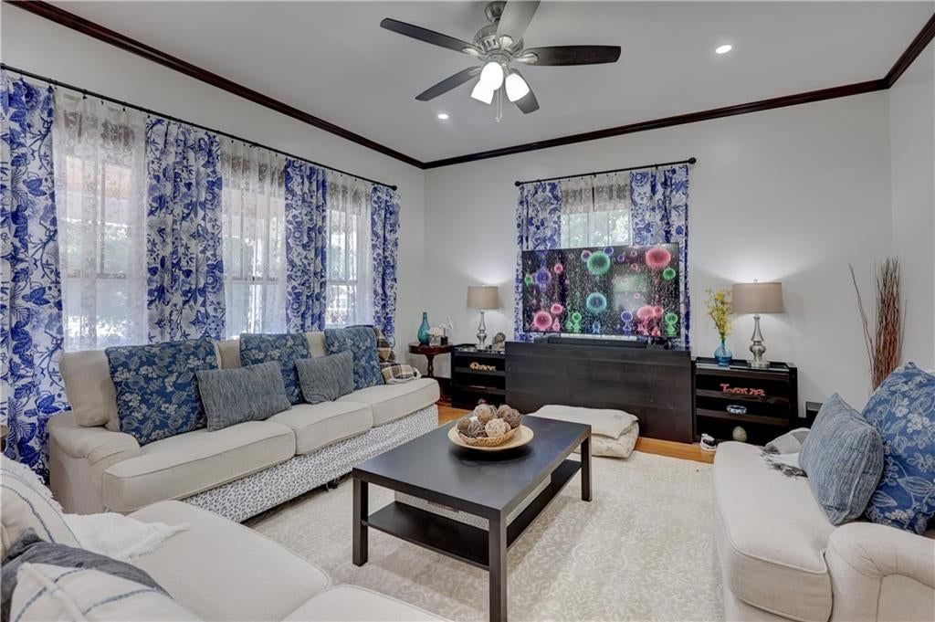 124 W Monroe Street — photo 14