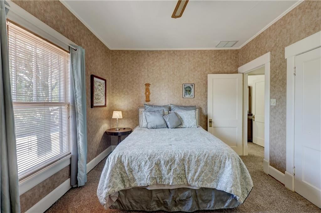 124 W Monroe Street — photo 35