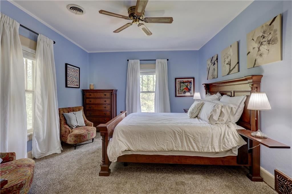 124 W Monroe Street — photo 46
