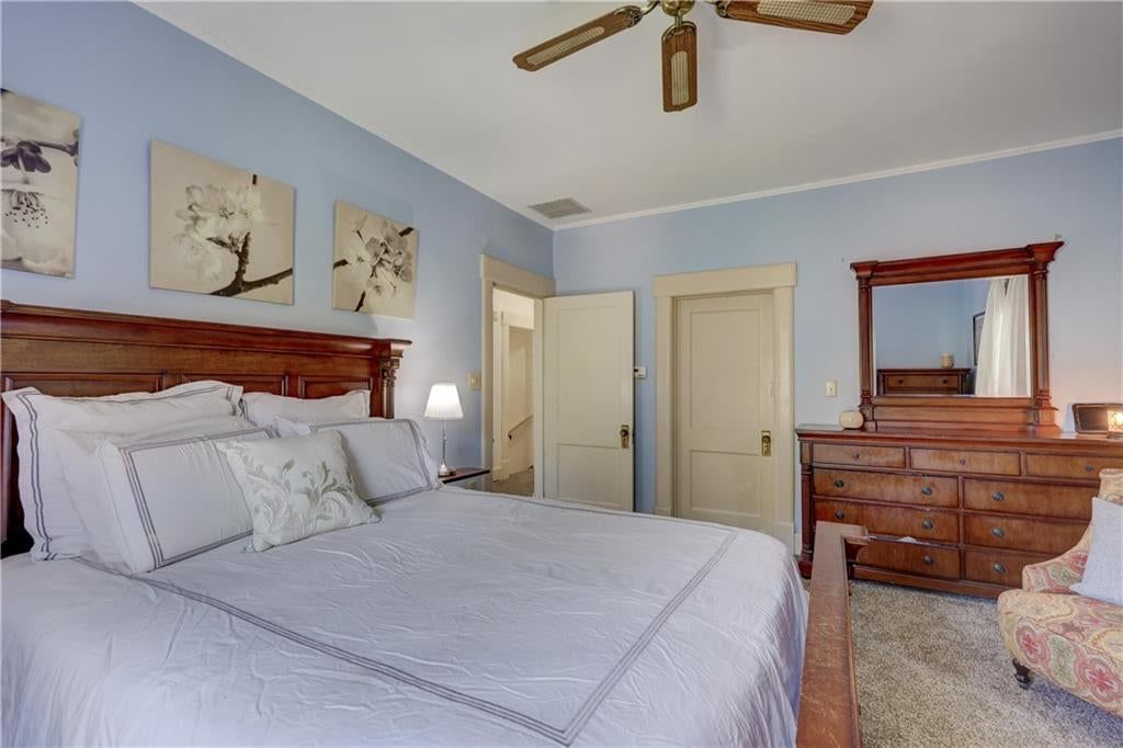 124 W Monroe Street — photo 48