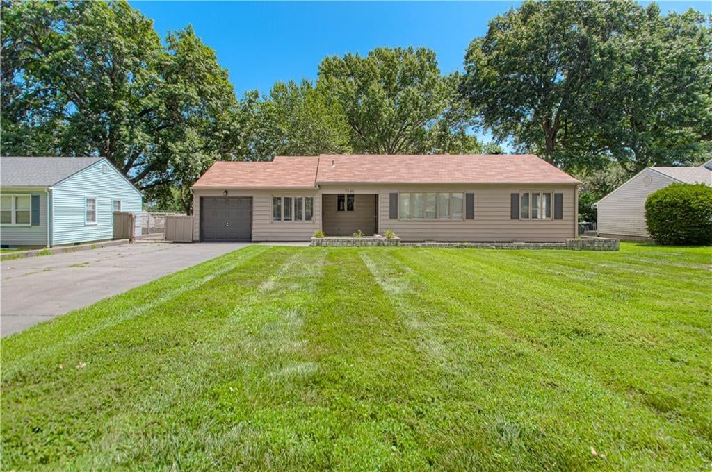 7249 Marty Street, Overland Park, KS