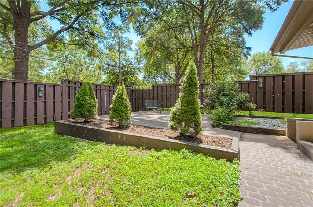 7249 Marty Street — photo 32