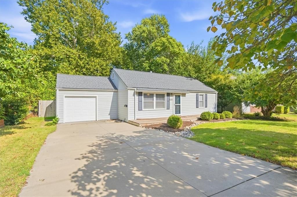 5051 Buena Vista Street, Roeland Park, KS