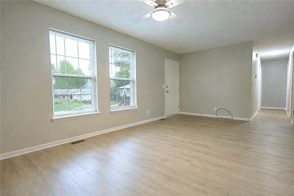 1215 Susan Street — photo 7