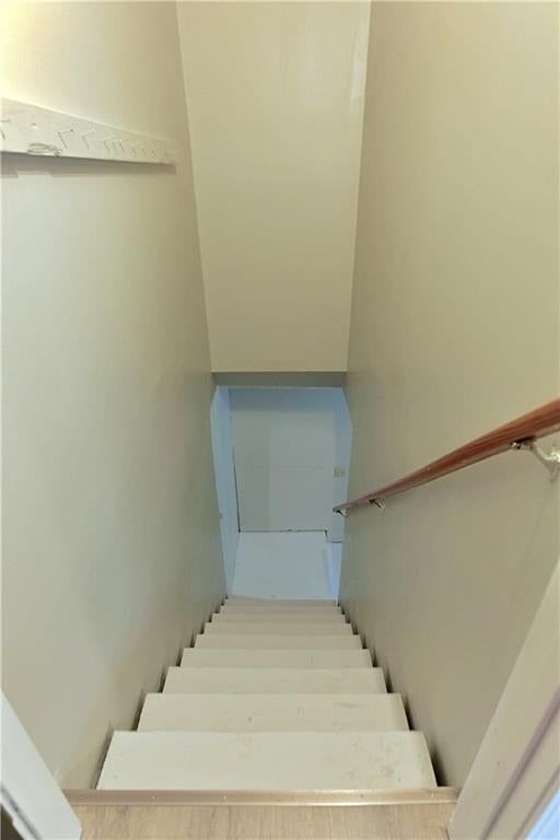 1215 Susan Street — photo 22