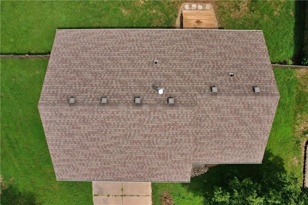 1215 Susan Street — photo 32