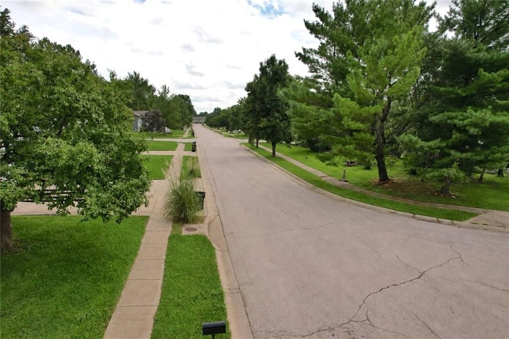 1215 Susan Street — photo 34