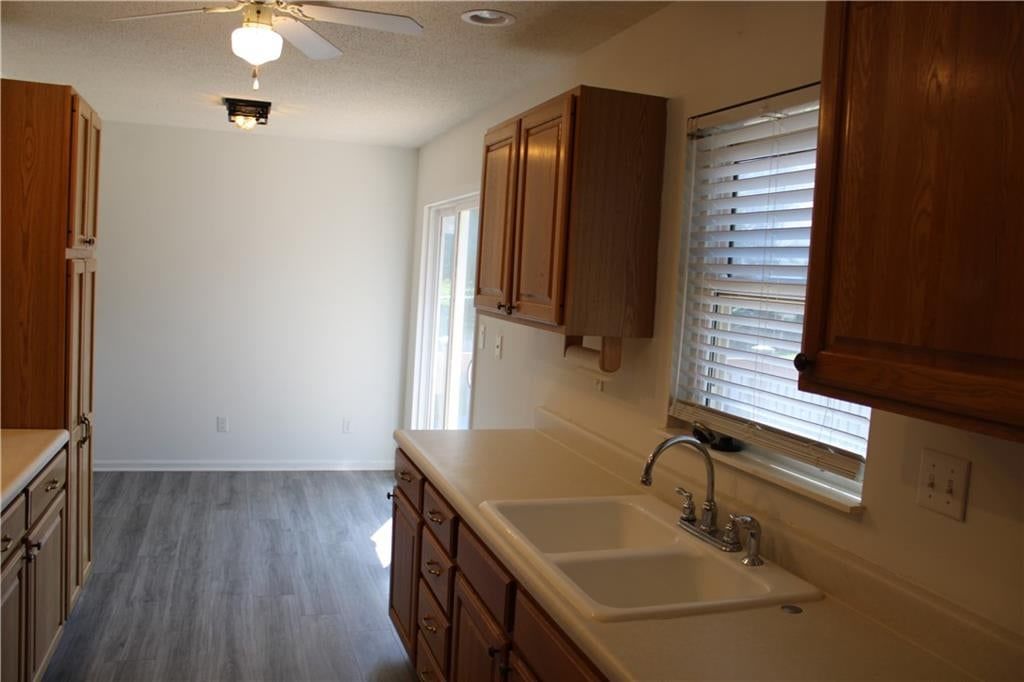 1412 Hamilton Street — photo 40