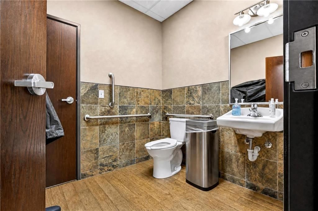 608 Willard Street — photo 18