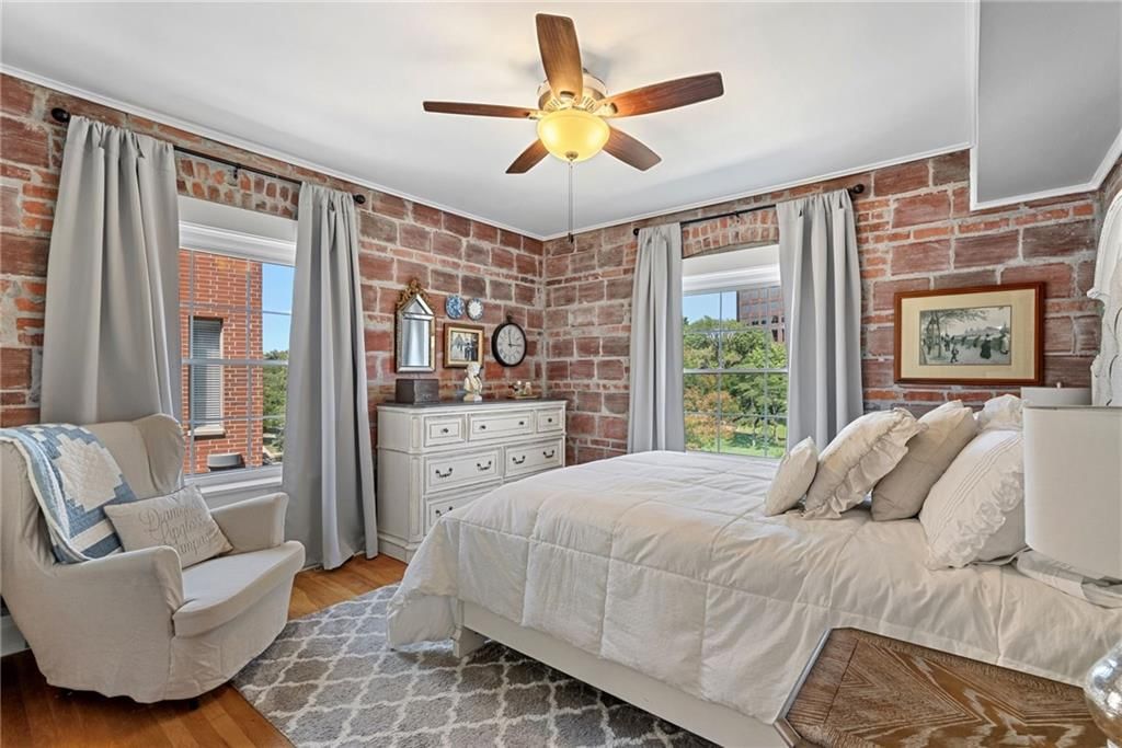 4506 JC Nichols Parkway — photo 15
