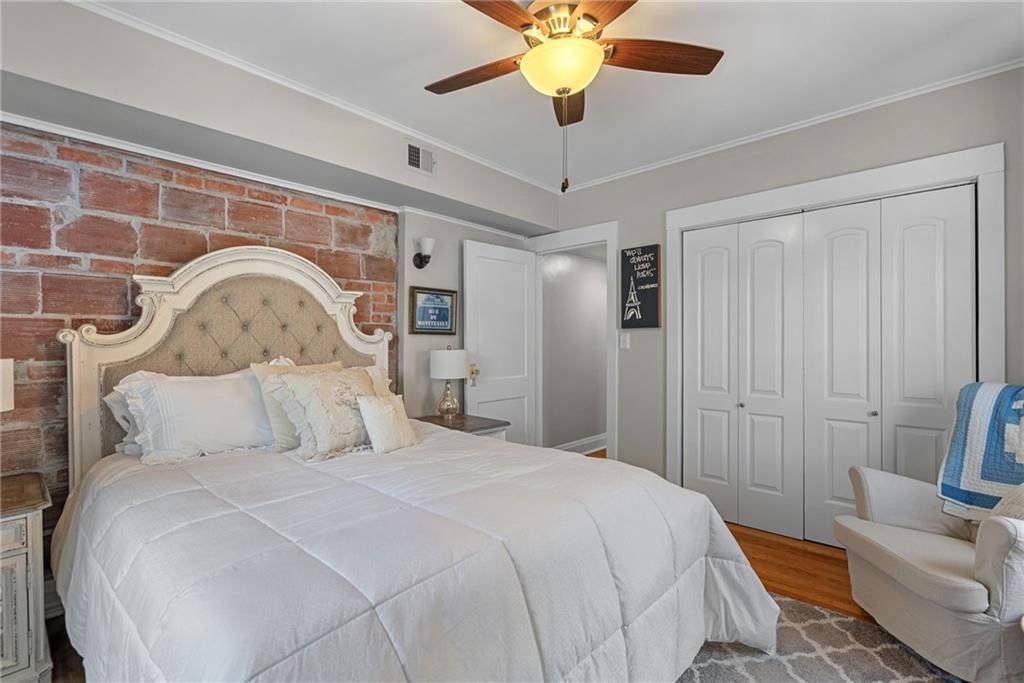 4506 JC Nichols Parkway — photo 16