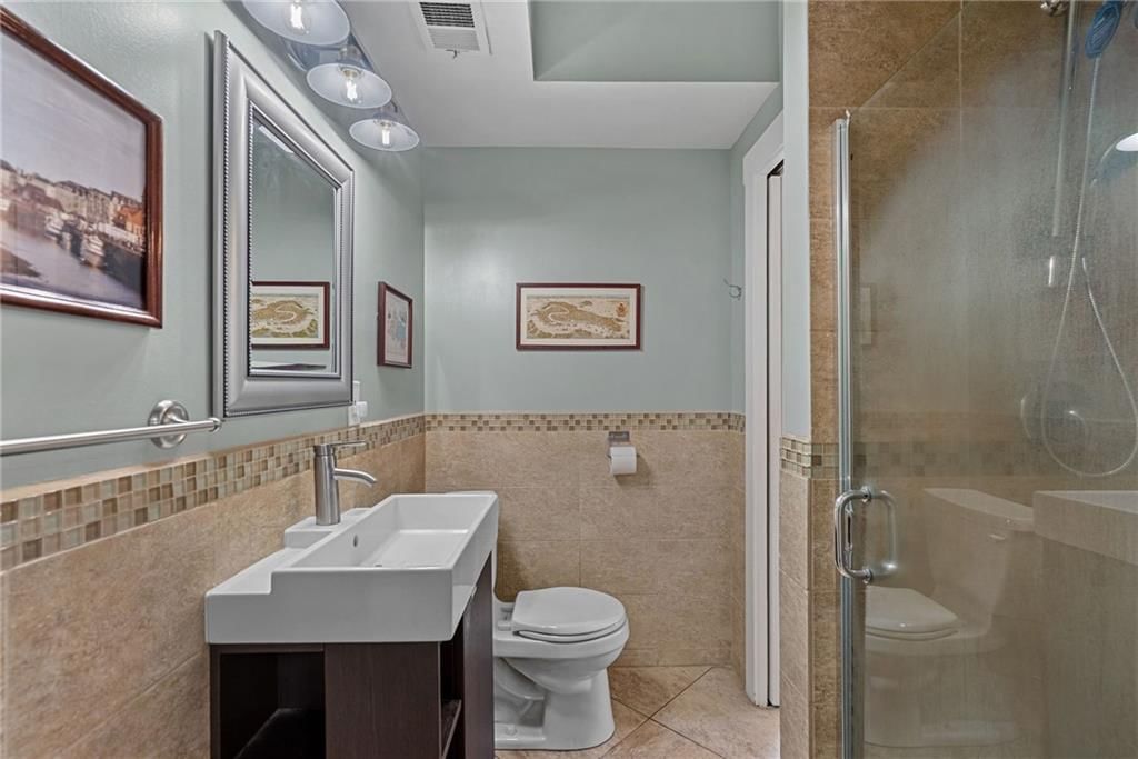 4506 JC Nichols Parkway — photo 20