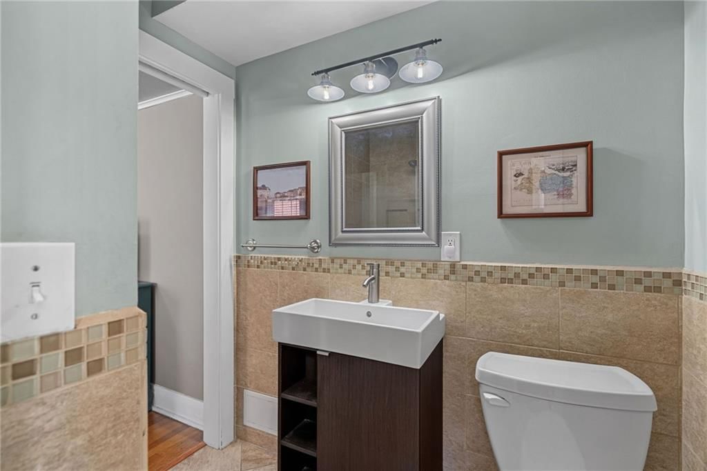 4506 JC Nichols Parkway — photo 21