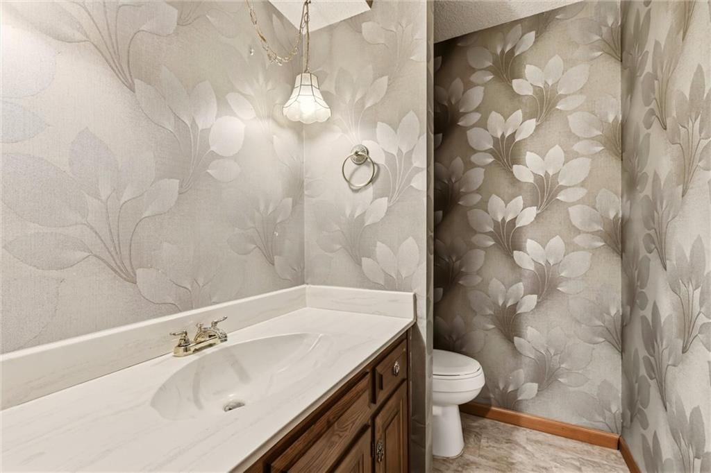 1125 E Sleepy Hollow Drive — photo 10