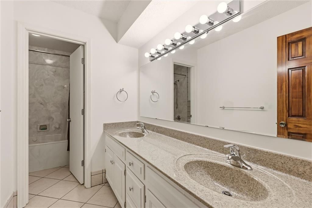 1125 E Sleepy Hollow Drive — photo 25