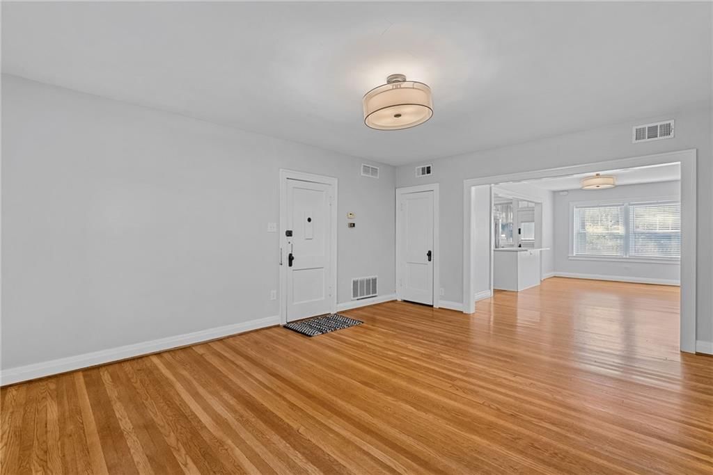 4434 J C Nichols Parkway — photo 16