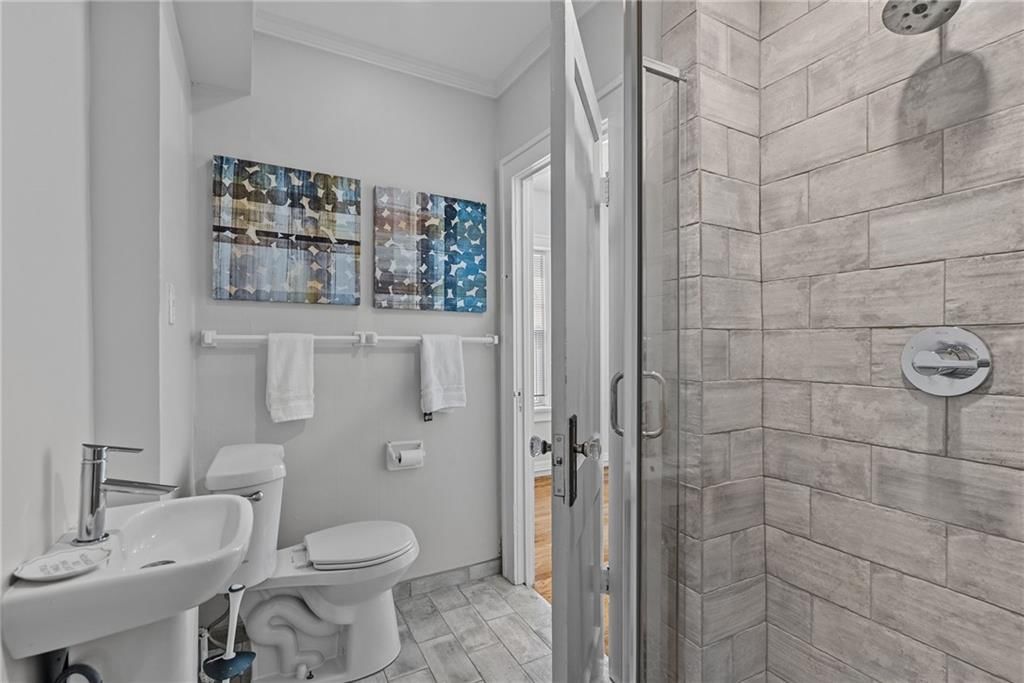 4434 J C Nichols Parkway — photo 17