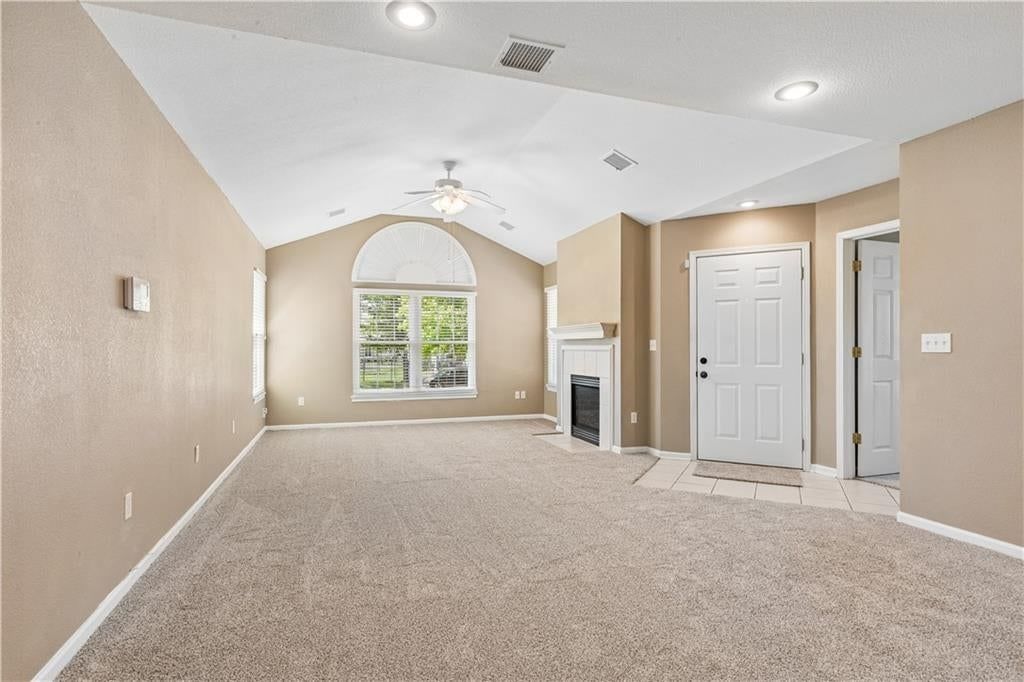 931 NE Devon Drive — photo 5