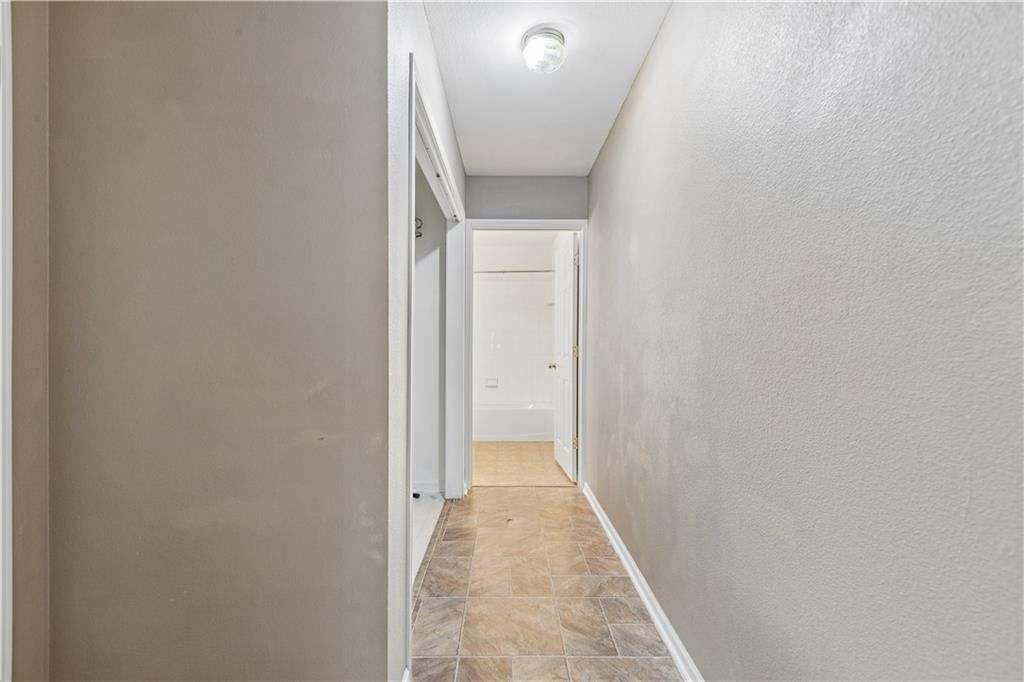 931 NE Devon Drive — photo 21