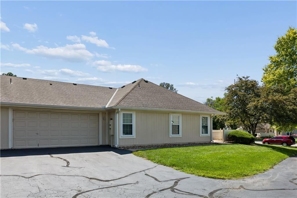 931 NE Devon Drive — photo 23