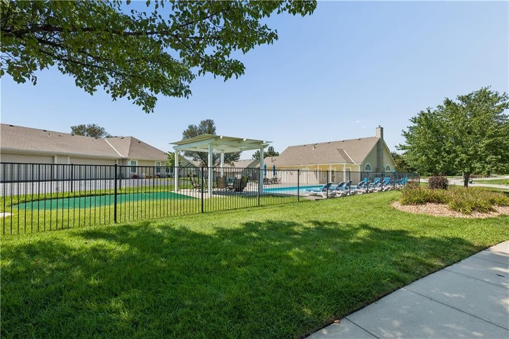 931 NE Devon Drive — photo 24