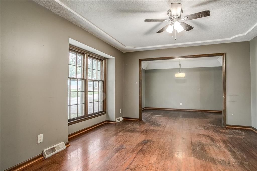 12837 Sycamore Avenue — photo 4
