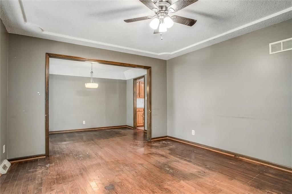12837 Sycamore Avenue — photo 5