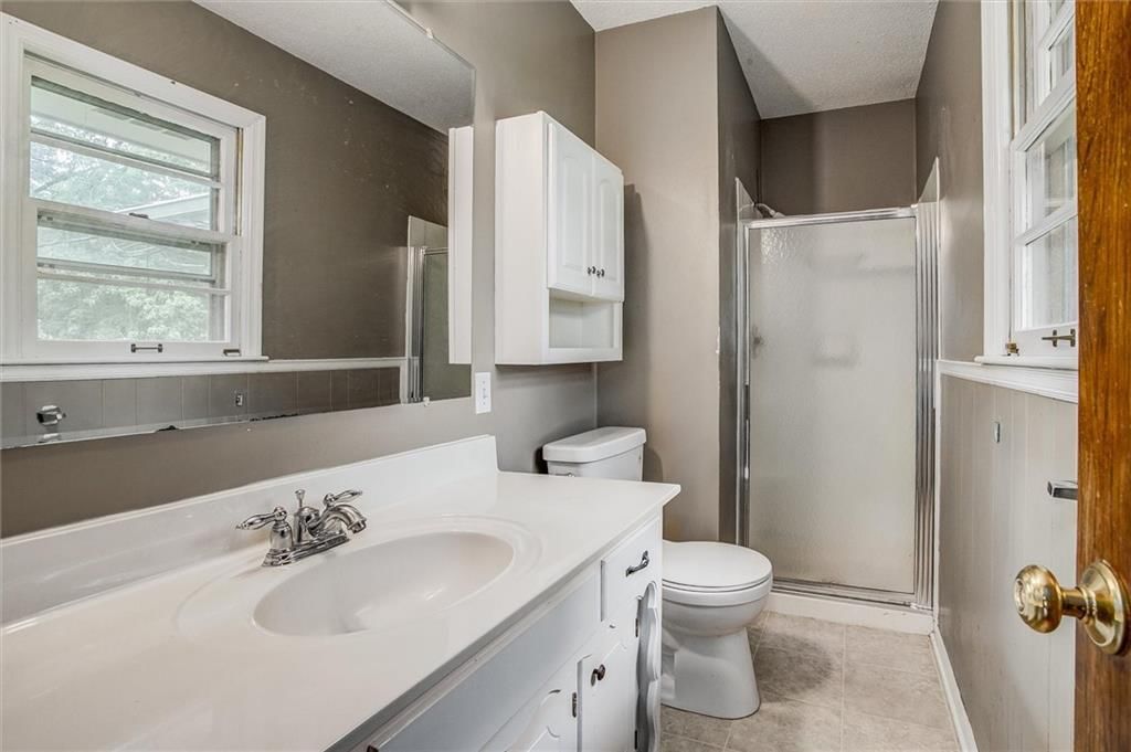 12837 Sycamore Avenue — photo 23