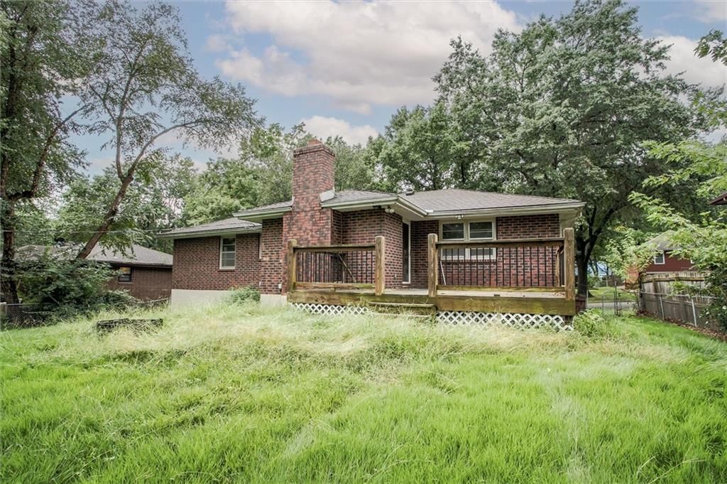12837 Sycamore Avenue — photo 28