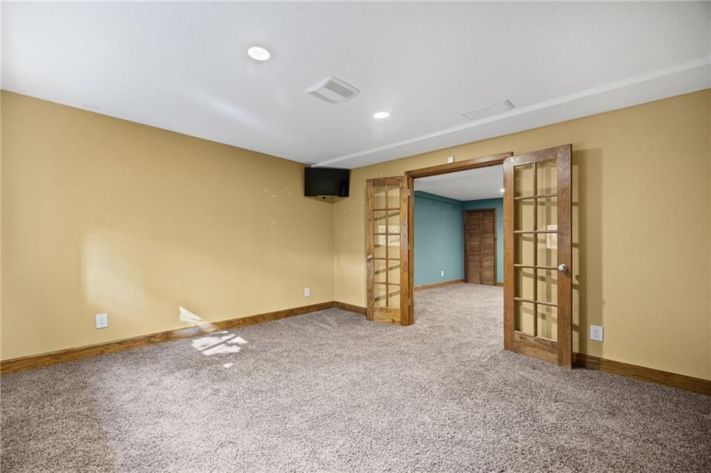 7108 Aminda Street — photo 45