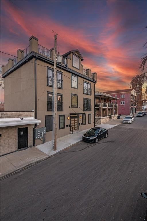 511 Campbell Street — photo 2
